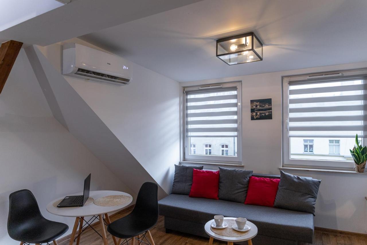 Apartamenty Niedaleko Dworca Od Wroclawapartament-Pl Eksteriør billede